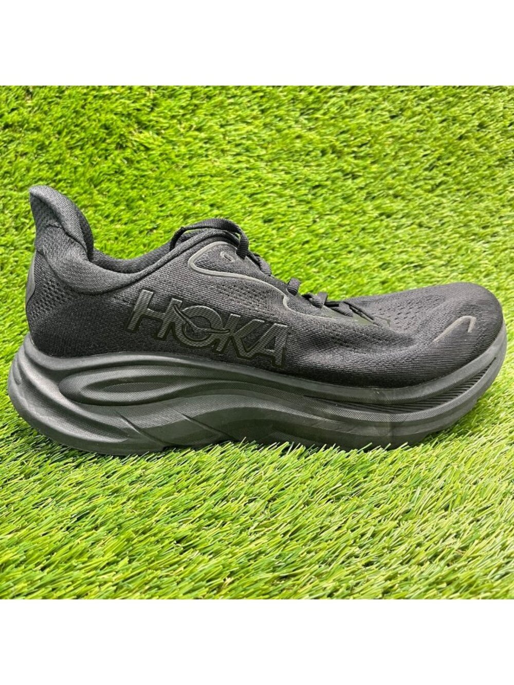 Hoka One One Clifton 10 Mens Size 10.5 Black Athletic Running Shoes Sneakers